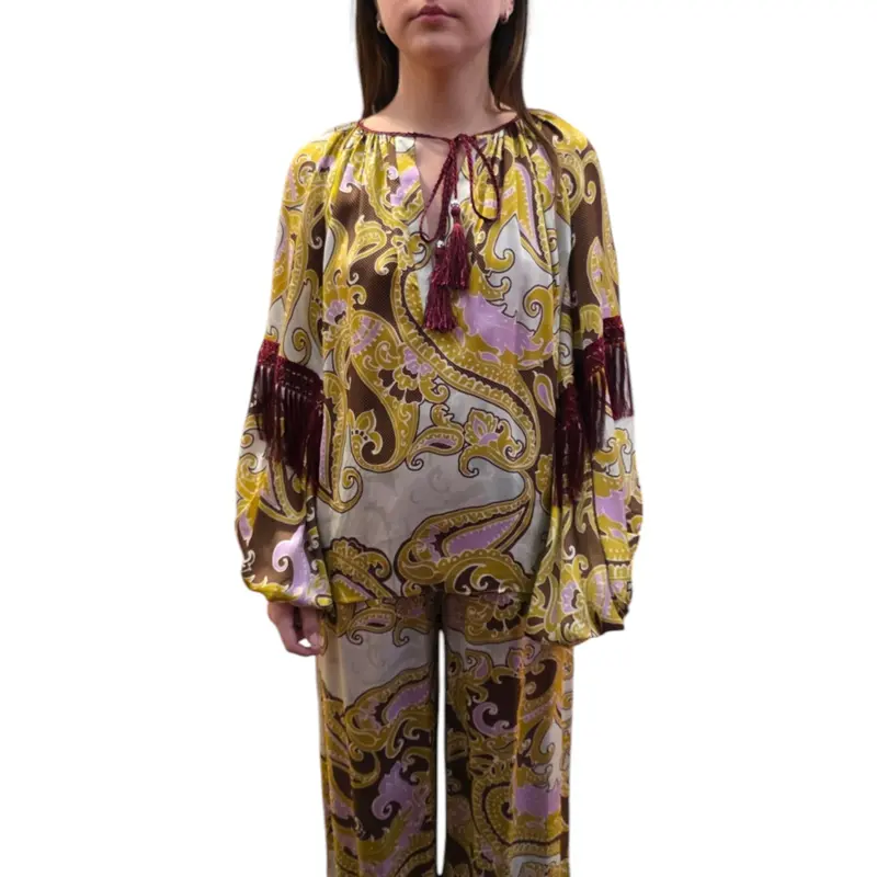 Blusa donna con scollo profondo e frange